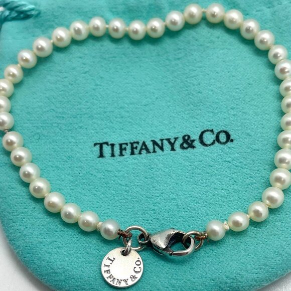 Tiffany 4mm Ziegfeld Pearls Bracelet 7” w/ Pouch - Picture 1 of 6